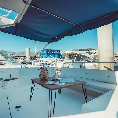 No Limit Charter Bateau Avec Parking Prive Proche Centre-ville Rouen