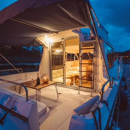 No Limit Charter Bateau Avec Parking Prive Proche Centre-ville *