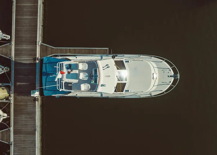 No Limit Charter Bateau Avec Parking Prive Proche Centre-ville Hotel en barco Ruan