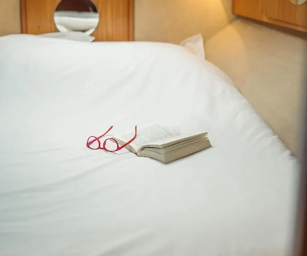 No Limit Charter Bateau Avec Parking Prive Proche Centre-ville Botel