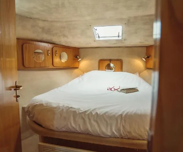 No Limit Charter Bateau Avec Parking Prive Proche Centre-ville Rouen